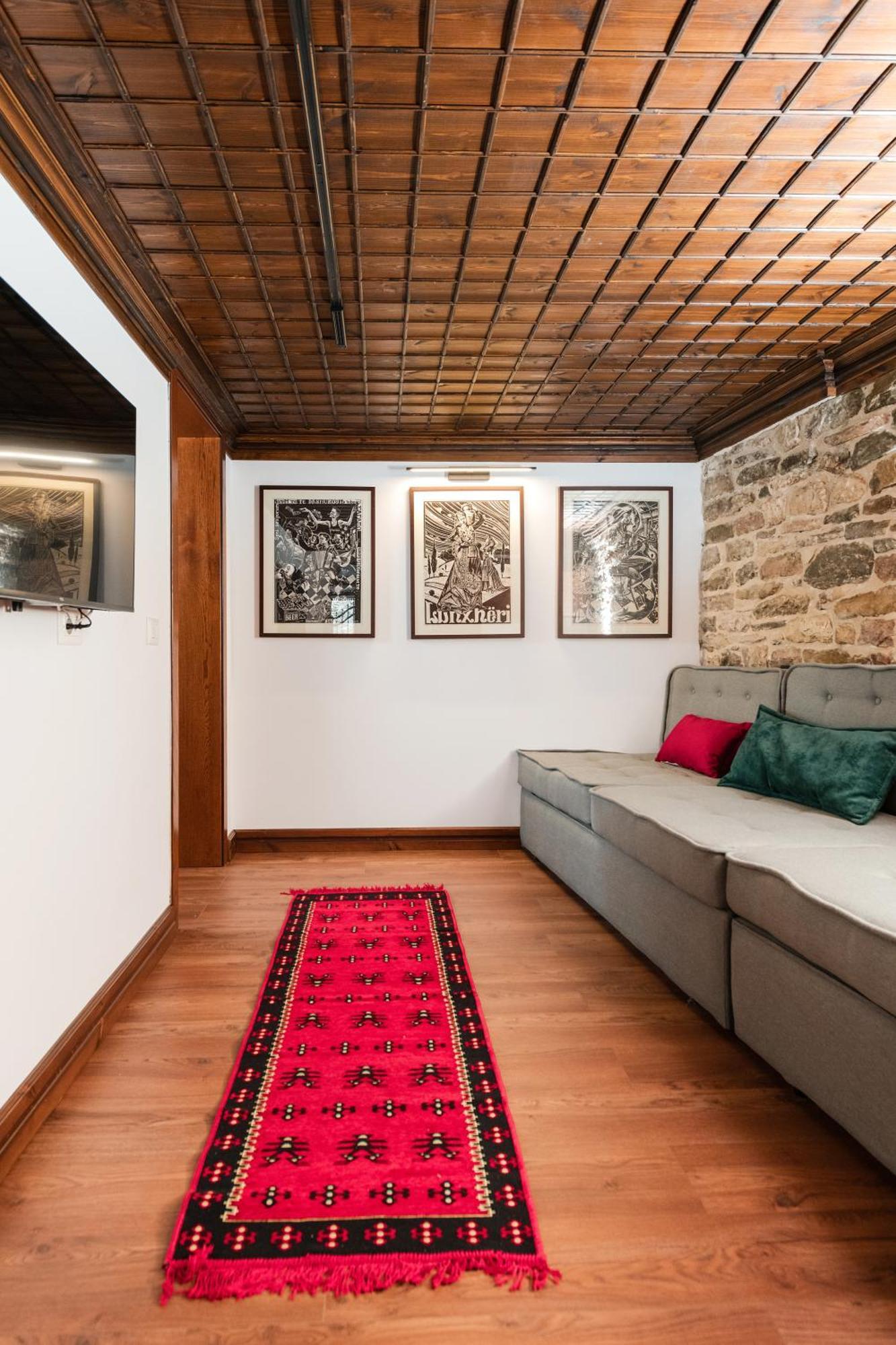 Dam Stone Boutique Hotel Гірокастра Екстер'єр фото