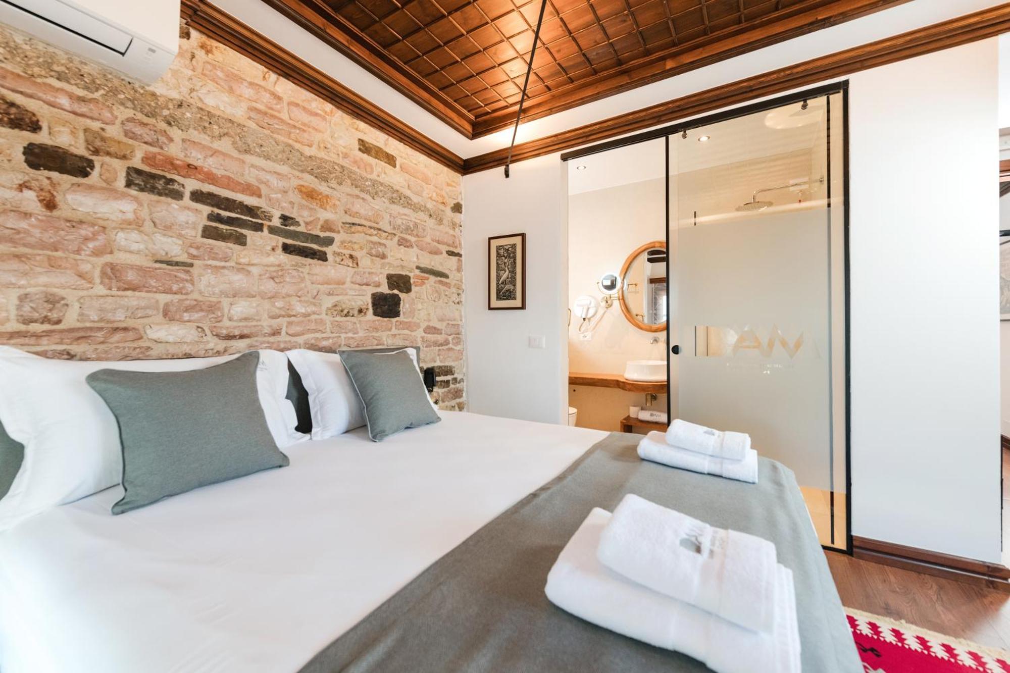 Dam Stone Boutique Hotel Гірокастра Екстер'єр фото